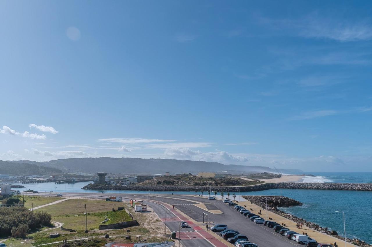 Farol Beach Place Назаре Екстериор снимка