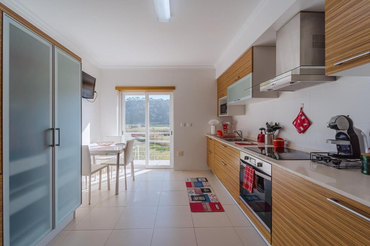 Farol Beach Place Назаре Екстериор снимка