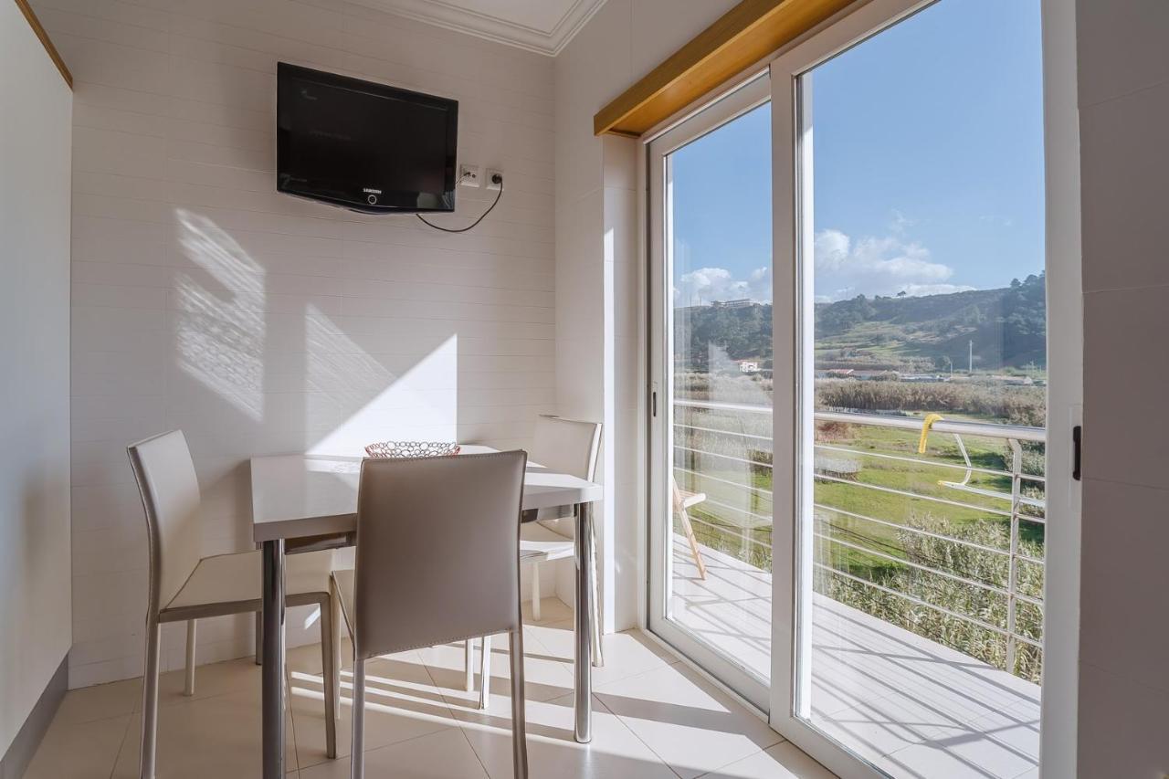 Farol Beach Place Назаре Екстериор снимка